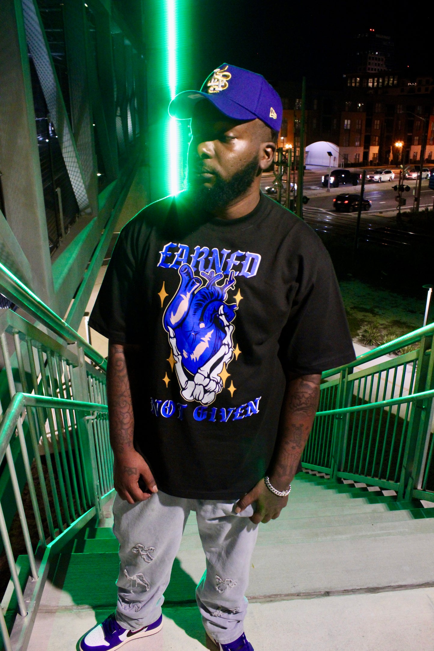 Cold Hearted ENG Heavy Tee